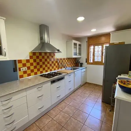 Casa Con Jardin En Barcelona Ideal Familias. Σπίτι διακοπών