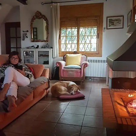 Casa Con Jardin En Barcelona Ideal Familias. Holiday home *
