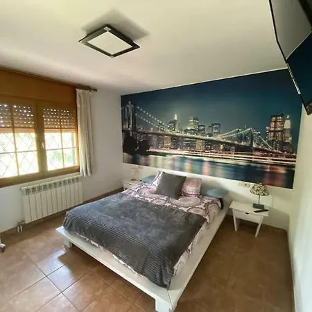 Holiday home Casa Con Jardin En Barcelona Ideal Familias. Sant Cugat del Valles